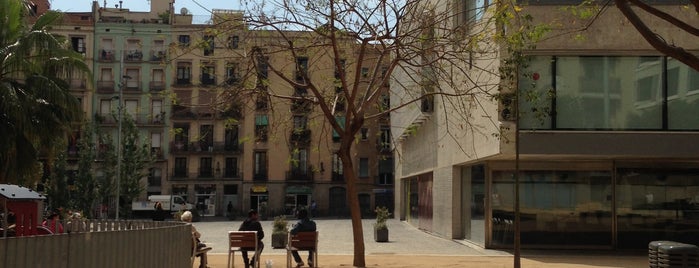 Filmoteca de Catalunya is one of Barcelona Coffee With Wifi.