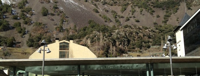 Centre Congresos Andorra la Vella is one of สถานที่ที่บันทึกไว้ของ Aldea Os Muiños.