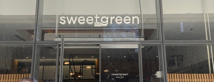 sweetgreen is one of Tempat yang Disukai Al.