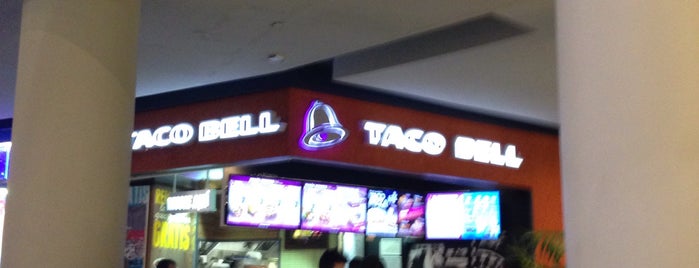 Taco Bell is one of Restauracion.