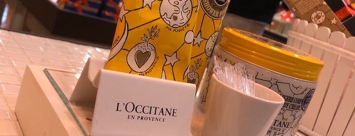 L'Occitane is one of Rebeccaさんのお気に入りスポット.