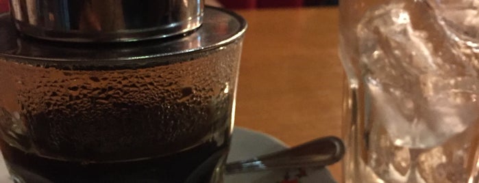 Kopi Oey Cibubur is one of Posti che sono piaciuti a Darsehsri.