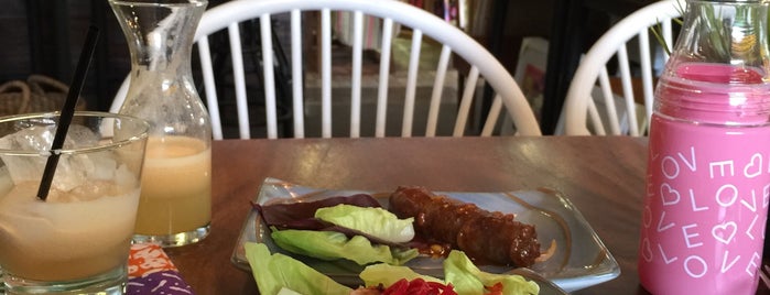 2madison Eatery Kemang is one of Posti che sono piaciuti a Darsehsri.