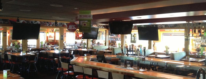 Applebee's Grill + Bar is one of Nj.