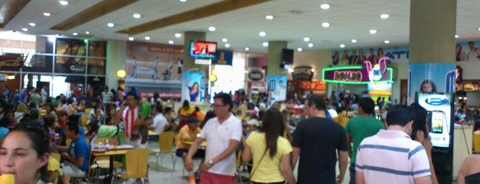 Plaza de Comidas Cine Center is one of Cochabamba.