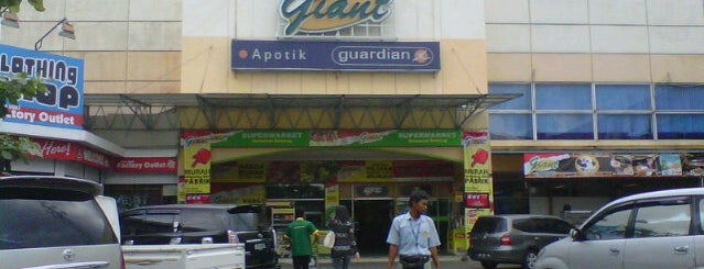 Giant Ekspress is one of Hero Supermarket Groups.