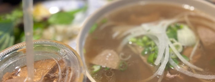 Pho Huynh is one of Favorite restaurant.