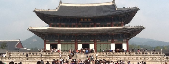 Gyeongbokgung Palace is one of SEOUL | April.
