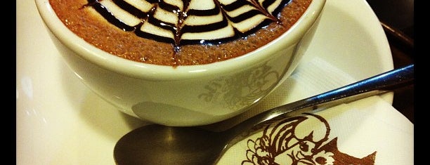 Mitte Coffee, Squirrel & Owl is one of Tempat yang Disimpan Weerapon.