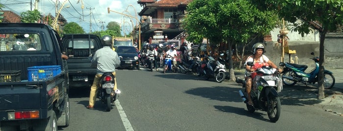 Jalan Hayam Wuruk is one of Jalan Denpasar & Badung.