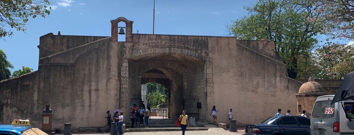 Puerta del Conde is one of Santo Domingo.