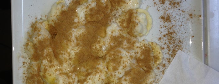 Ab'bas Waffle is one of Locais curtidos por Selahattin.
