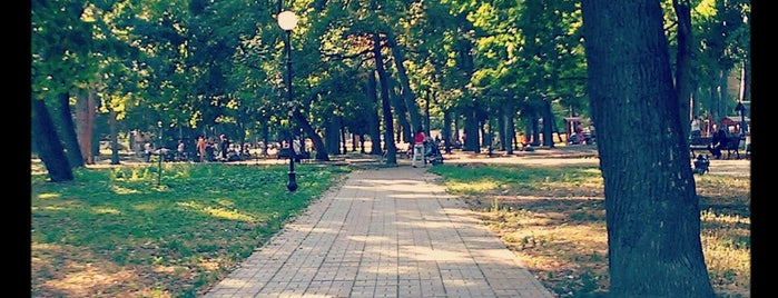 Парк is one of Tempat yang Disukai Y.