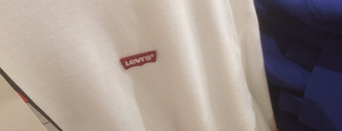 Levi's is one of Lucky 🍀.