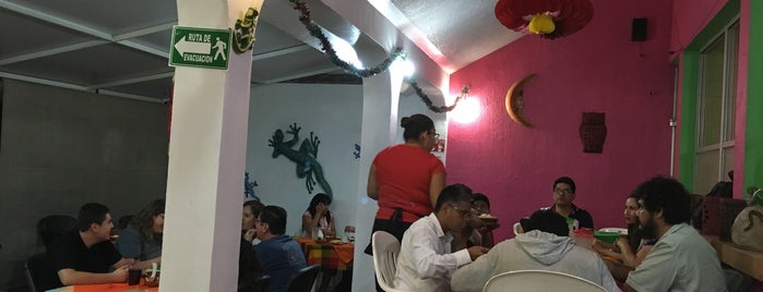 Cenaduria "La Reforma" is one of Para seguir engordando rico.