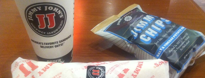 Jimmy John's is one of Nicoleさんのお気に入りスポット.