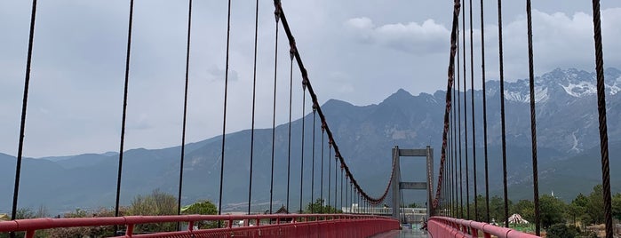 Lijiang is one of สถานที่ที่ Alo ถูกใจ.