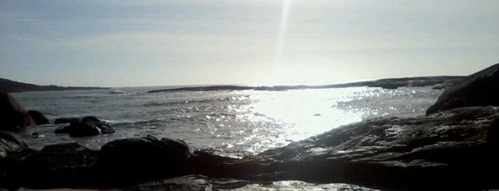 Praia de Setiba is one of Lieux qui ont plu à Carol.