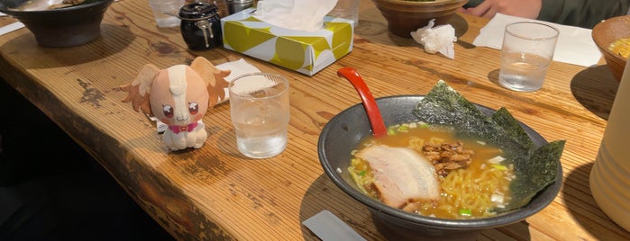 岩本屋 金沢駅西店 is one of My favorites for Ramen or Noodle House.