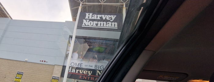 Harvey Norman is one of Lieux qui ont plu à Éanna.