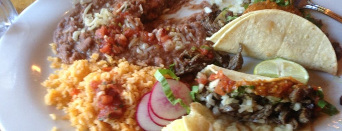 Pacifico Restaurante Mexicano is one of Posti che sono piaciuti a Rob.