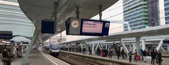 Station Arnhem Centraal is one of Arnhem - Nijmegen.