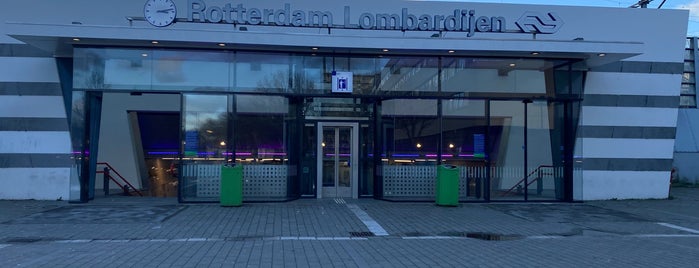 Station Rotterdam Lombardijen is one of Treinstations.