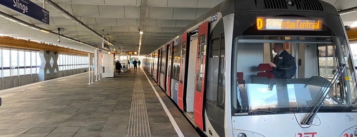 Metrostation Slinge is one of metrohalte.
