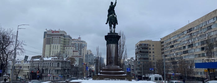 Памятник Николаю Щорсу is one of Discover Kiev City.