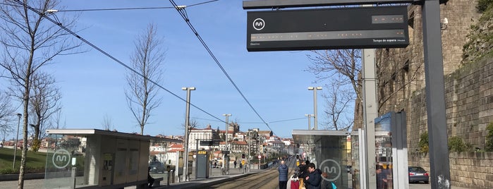 Metro Jardim do Morro [D] is one of Porto - Portugal.