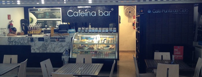 Café Punta del Cielo is one of Posti che sono piaciuti a Omar.