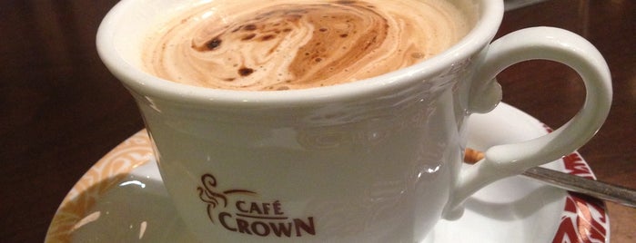 Cafe Crown is one of arkadaş larim.