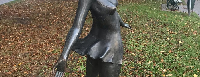 Standbeeld Marieke is one of Brugge.
