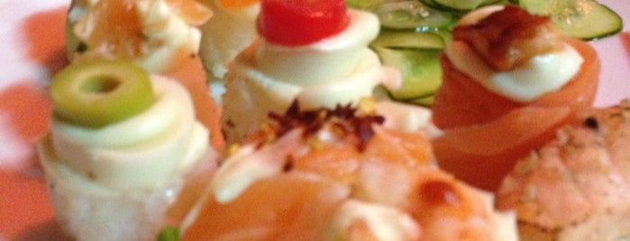 Samurai Sushi is one of Posti che sono piaciuti a Thiago.