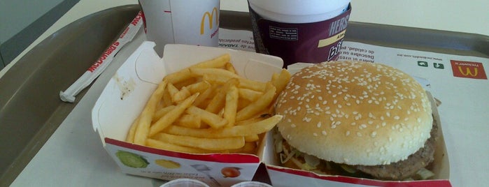 McDonald's is one of Orte, die Tania gefallen.
