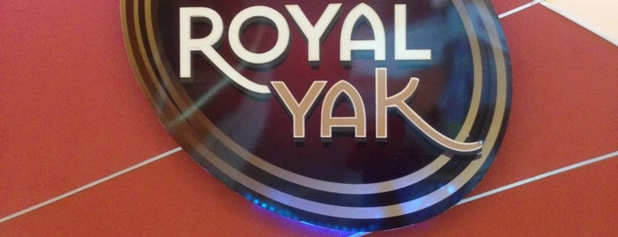 Royal Yak is one of สถานที่ที่ Eduardo ถูกใจ.