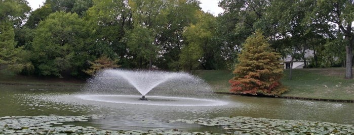Bentwood Park is one of Dallas Parks.