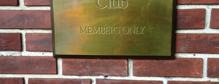 Governor's Club Lounge is one of never been.