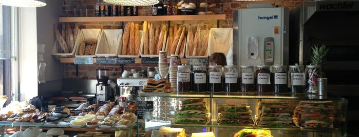 Cafe Baguette is one of Locais curtidos por Томуся.