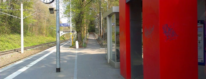 Bahnhof Bremen-Lesum is one of Bf's in Niedersachsen (Nord / West) / Bremen.