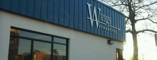 Wings Financial Credit Union is one of สถานที่ที่ Ray ถูกใจ.
