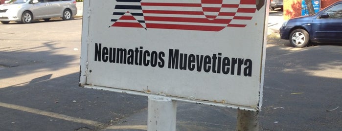 Corporativo Muevetierra is one of สถานที่ที่ Alexis ถูกใจ.