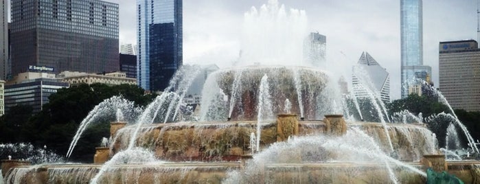 Clarence Buckingham Memorial Fountain is one of Chicago.