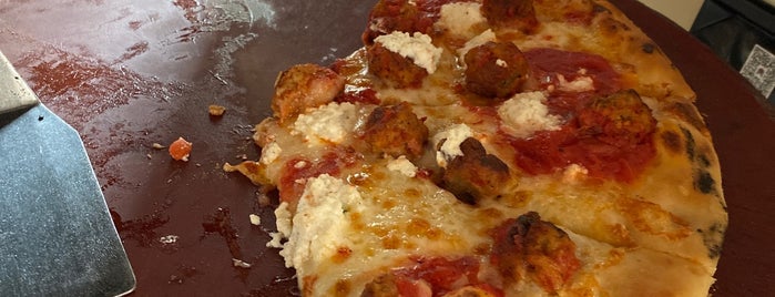 Anthony's Coal Fired Pizza is one of Florida Favorite *Eats & Treats*.