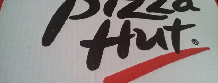 Pizza Hut is one of Orte, die Raúl gefallen.