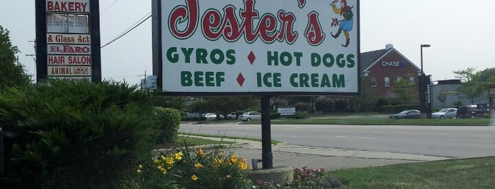 Jester's Fast Food is one of Laura's Saved Places.