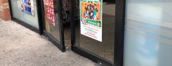 7-Eleven is one of Mariaさんのお気に入りスポット.