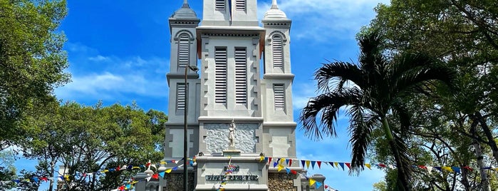 Jeanne D'arc Church is one of Lugares guardados de Phat.