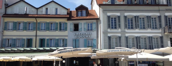 Creperie d'Ouchy is one of Lugares favoritos de Mike.
