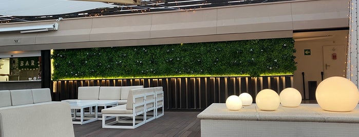 NH Podium Rooftop Pool & Bar (c) is one of barcelona.